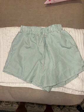Striped Green Elastic-Waist Women’s Boxer Shorts